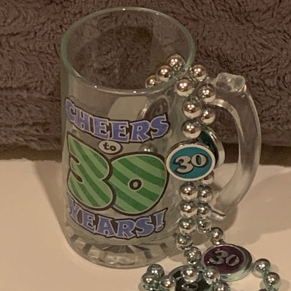Other - Party City glass mug and necklace